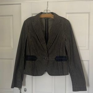 Vintage Theory denim blazer